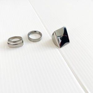 Mixed Costume Jewelery Ring Lot - Contemporary / Modern / Rock